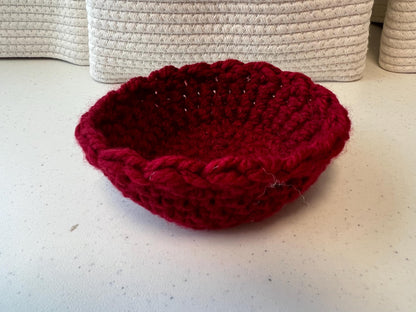 Crochet Mabel Chicken, Handcrafted Chicken Decor in 3 Sizes